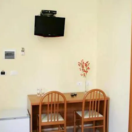 Oda ve Kahvaltı Trinity 3*